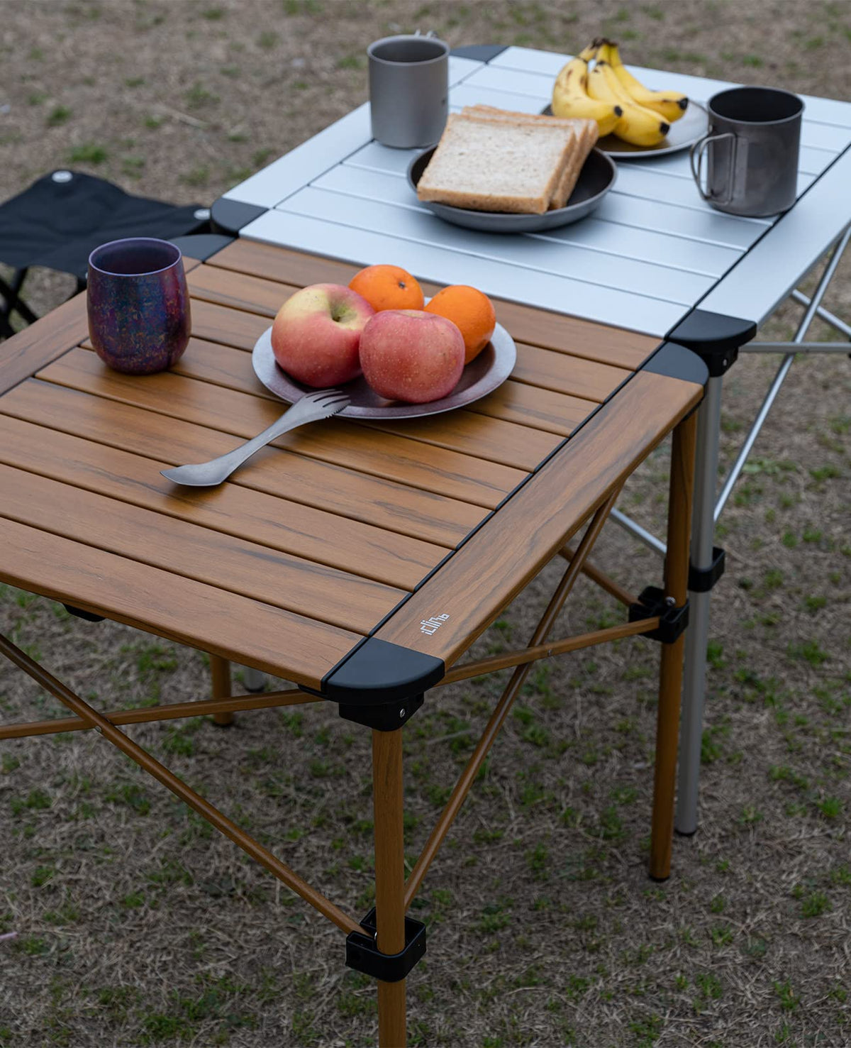 Lightweight Aluminum Folding Square Table R381311