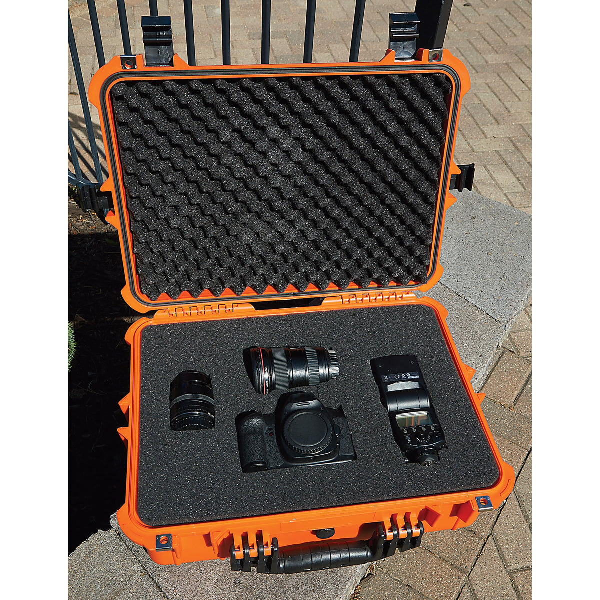 20in. Waterproof Storage Case R110048