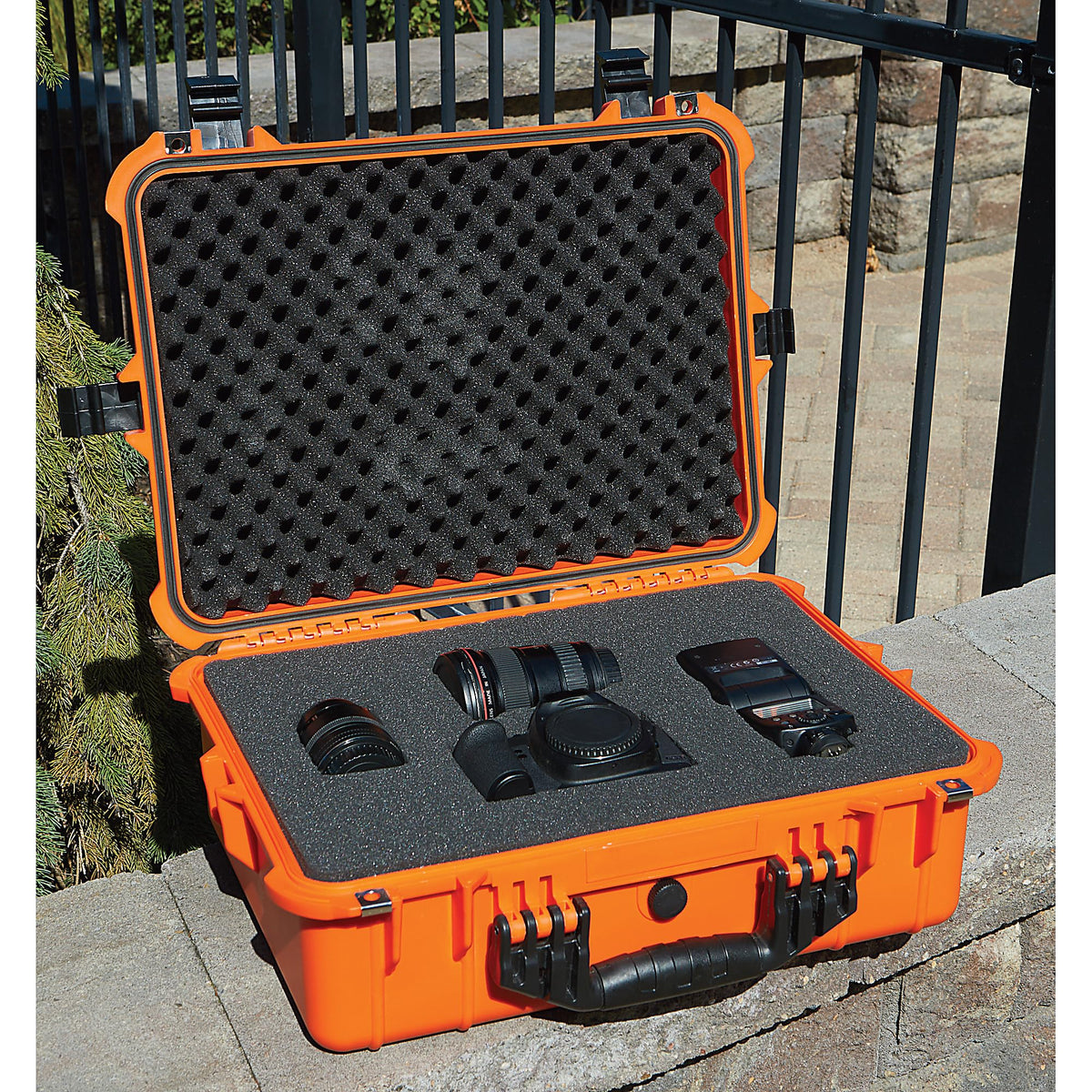 20in. Waterproof Storage Case R110048